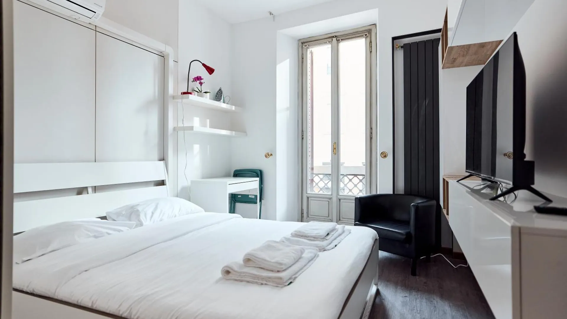 מילאנו Corso Venezia View With Private Balcony - Corso Venezia Suite